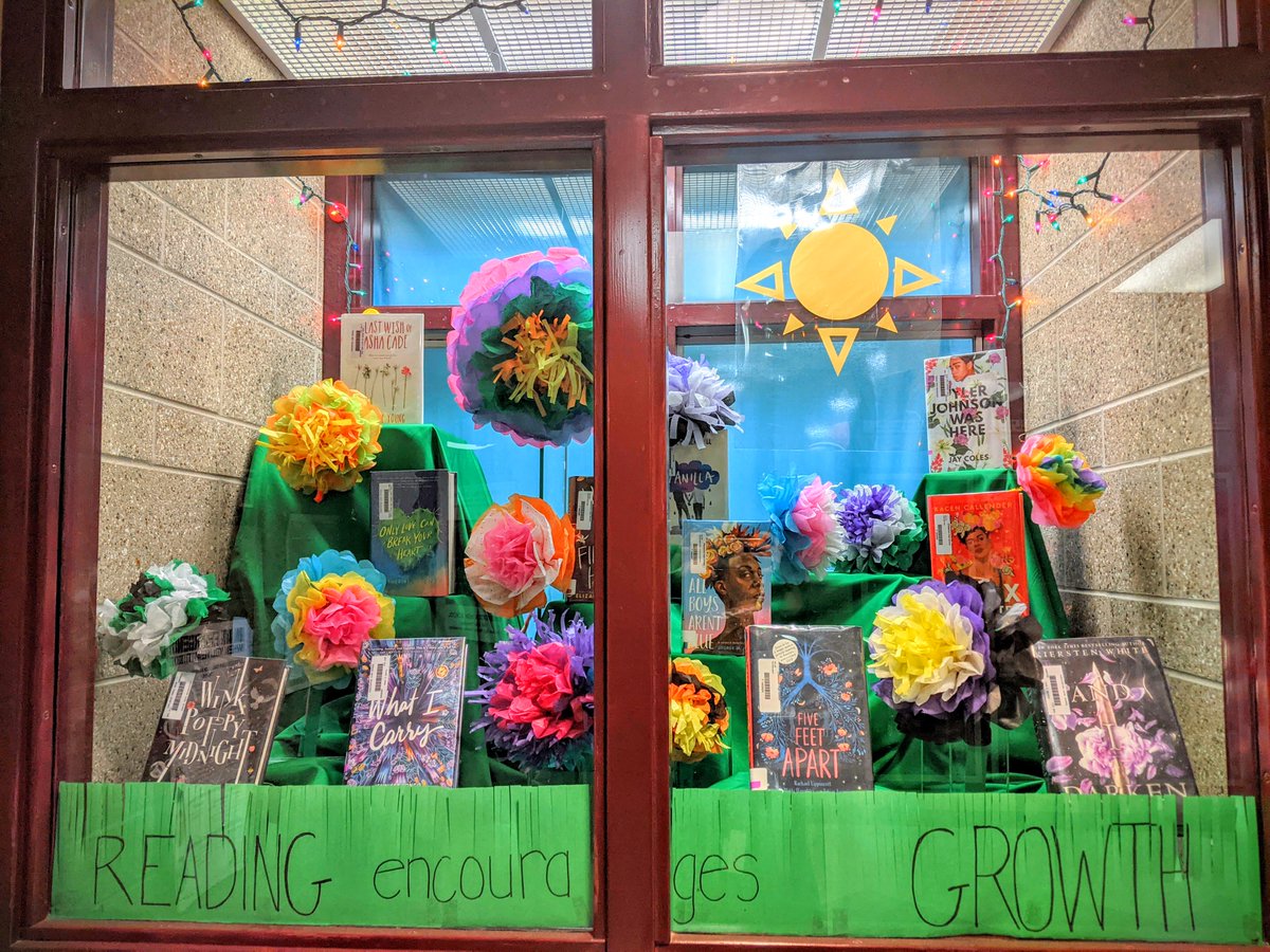 chsbookmasters's tweet photo. Reading encourages growth
π» π π
#SLM21
#ThankYouINTeacherLibrarians
#ThankYouLibraries
#LibrariesTransformIndiana
#IndianaSchoolLibrariansTeach https://t.co/mopMOc16dV