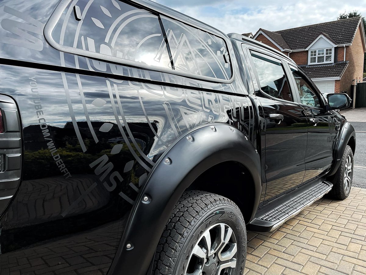 SpiceyDeSigns's tweet photo. Subtle 'spot uv' style graphics added to this fab pick up truck, finishes it off nicely!
#vehiclegraphics #carwraps https://t.co/WmYsmCOGq9
