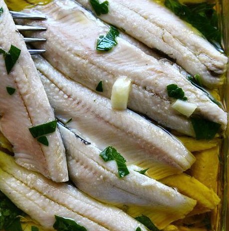 Pensar que la
#comidasaludable es
aburrida y le falta sabor es tener muy poco
conocimiento de la #dietamediterranea 💪🍽💚
#saludable #salud #bienestar #vidasana #alimentacion
#alimentacionsaludable #sano #comesano