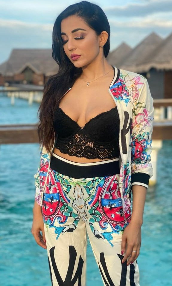 Ezk7jsdVcAQLM_W?format=jpg&name=medium