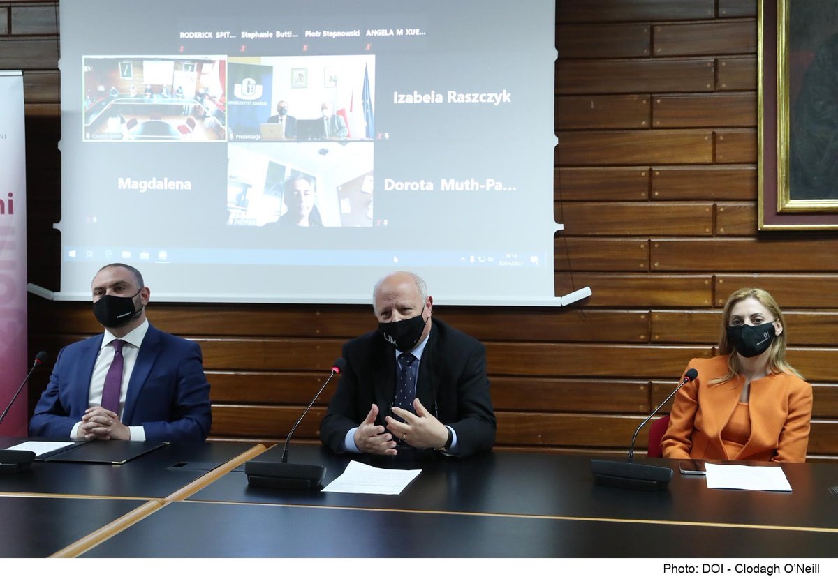 Edukazzjoni (@edukazzjoni) on Twitter photo New scientific partnership between <a href="/UMmalta/">University of Malta</a> and Polish International Centre for Cancer Vaccine Science (ICCVS) to create opportunities for #Malta and #Poland researchers in the field of #CancerResearch <a href="/justynecaruana/">Justyne Caruana</a> <a href="/OwenBonnici/">•Owen Bonnici</a> New scientific partnership between <a href="/UMmalta/">University of Malta</a> and Polish International Centre for Cancer Vaccine Science (ICCVS) to create opportunities for #Malta and #Poland researchers in the field of #CancerResearch <a href="/justynecaruana/">Justyne Caruana</a> <a href="/OwenBonnici/">•Owen Bonnici</a>