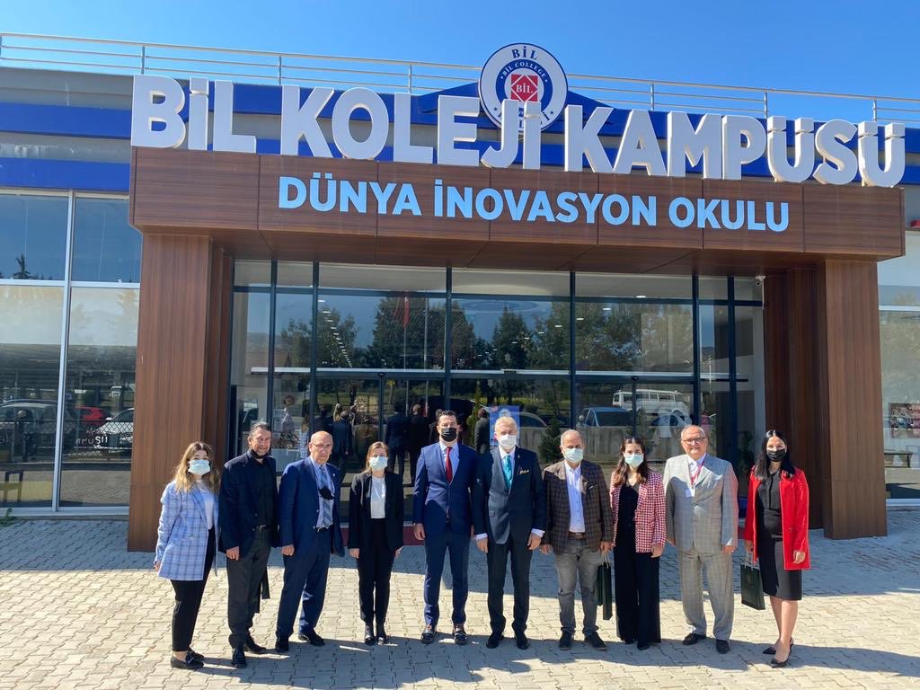 Aydın BİL Kolejimizin Yönetici ve öğretmenleri ile bir araya geldik.Çalışmaları ile bölgenin gururu oldular.Mükemmel ev sahiplikleri için teşekkür ediyoruz.
⁦<a href="/aydinbilkoleji/">Aydın Bil Koleji</a>⁩ ⁦<a href="/bilkolejleri/">BİL Koleji</a>⁩
⁦@csuedutr⁩ ⁦<a href="/IAUKampus/">İstanbul Aydın Üniversitesi</a>⁩