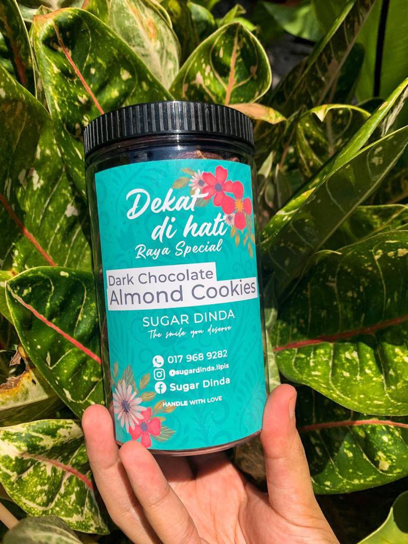Assalamualaikum, selamat berpuasa. 
Minta RT dari anda 🙏🏼

Dua versi wajib cuba:
🍪Dark Chocolate Chips (250gm 18-20pcs) RM18
🍪Dark Chocolate Almond (250gm 18-20pcs) RM20

❤️ COMBO SPECIAL RM35 (Almond x Chocolate Chips)

Nak join order? 😊

WHATSAPP 👇🏼
wasap.my/60172733114