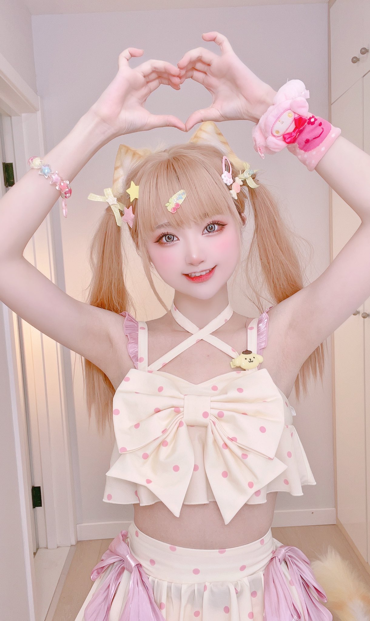 小柔seeu この水着は可愛いですか 私はたまらなく水泳に行きたいです T Co Ws8ifv7ejz Twitter