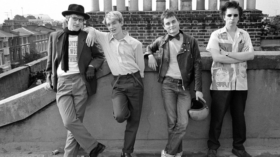 Пост панк альбомы. First issue. Группа public image ltd. Adidas d. Террария графическая новелла 2.