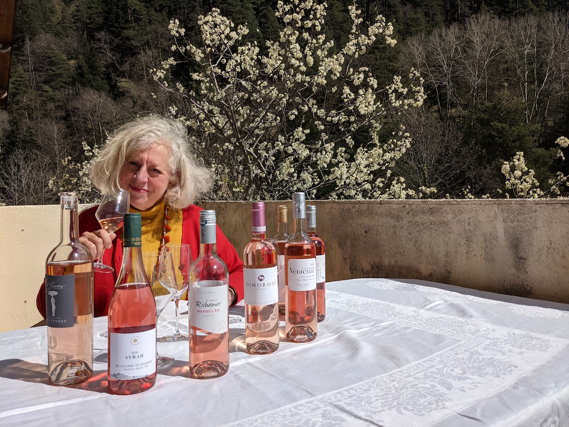 TheBuyer11's tweet photo. World expert on rosé wine, @LizGabayMW tastes through a wide range of the new 2020 vintage of @PaysdOcIGPWines rosés, shows how diverse they are (from 100% Marselan to various blends) and picks out some of her favourites. Click here https://t.co/WZthGC4c0Z #rosé #PaysdOc #wine https://t.co/SHONSWA5yU