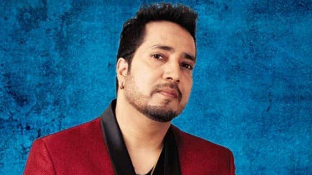 HAPPY BIRTHDAY THE KING Mika Singh  