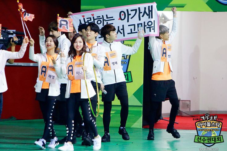 dailygottwice's tweet photo. gottwice on isac soft hours: open

#GOTTWICE  @GOT7Official @JYPETWICE https://t.co/HUo7zqPAYW