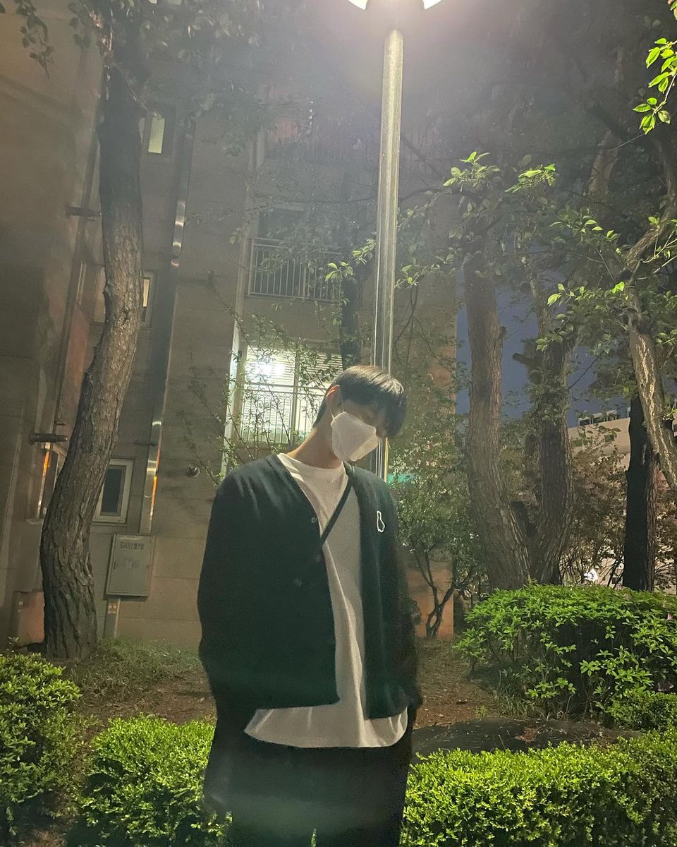 Doyoung, Kim. tweet media