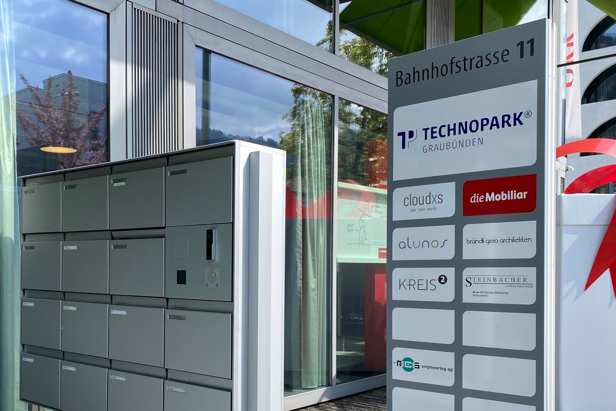 Mit der Beschriftung ist der Einzug abgeschlossen.Wir sind umgezogen.

Unsere neue Adresse ist Bahnhofstrasse 11 in 7302 Landquart.  #HQcloudxs #cloudxs

cloudxs.ch/2021/04/wir-si…