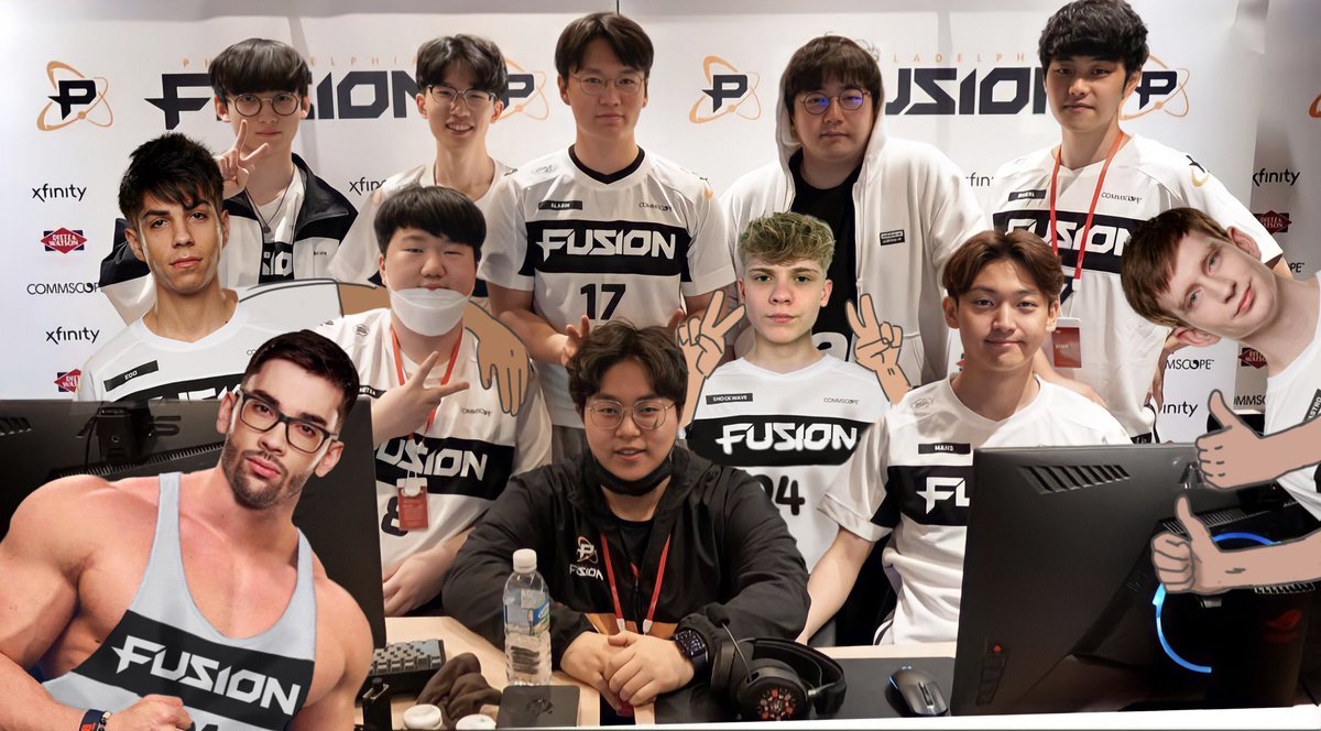 4명 지각해서 사진 다시 찍었대요