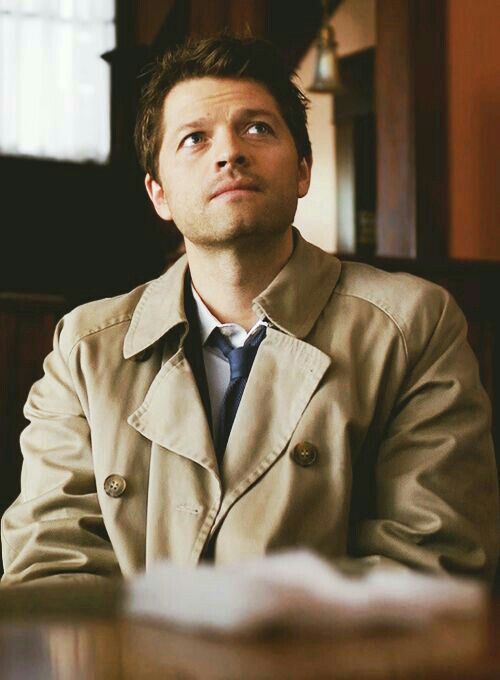 Can we all just take a moment to appreciate our Angel of Thursday, please?  #Castiel  #MishaCollins