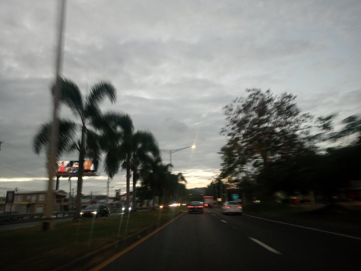 BUENOS DIAS...NUBLADO. MAYAGUEZ