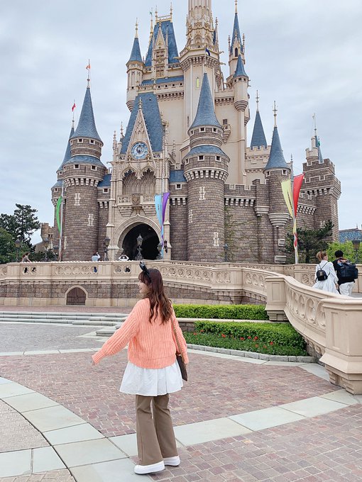 ゴールデンウィークのディズニーの服装を気温別で紹介 持ち物やコーディネートをまとめ Disnew Info