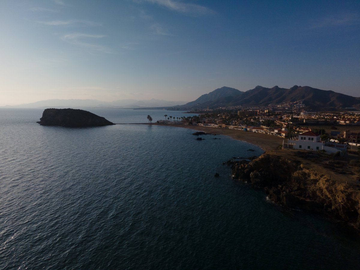 veolia_rmurcia's tweet photo. En el #DiaDeLaTierra queremos mostraros algunas de las maravillas de la #RegiondeMurcia con el #Agua como protagonista. #Mazarrón, el #pantanodegebas, las Salinas de #SanPedro y el #ValledeRicote son las preciosas imágenes de #AntonioAlpáñez. https://t.co/ruXcto8KhY
