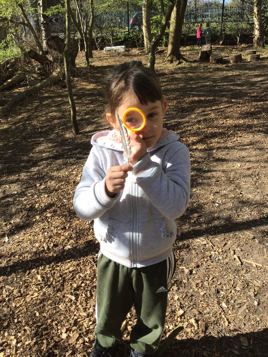 HeidiLLea's tweet photo. Reception had a lovely time in forest school this morning, #earthday @LauraLord35 @CooksterDebbie @RowParkAcademy https://t.co/ROCI7BSFZv