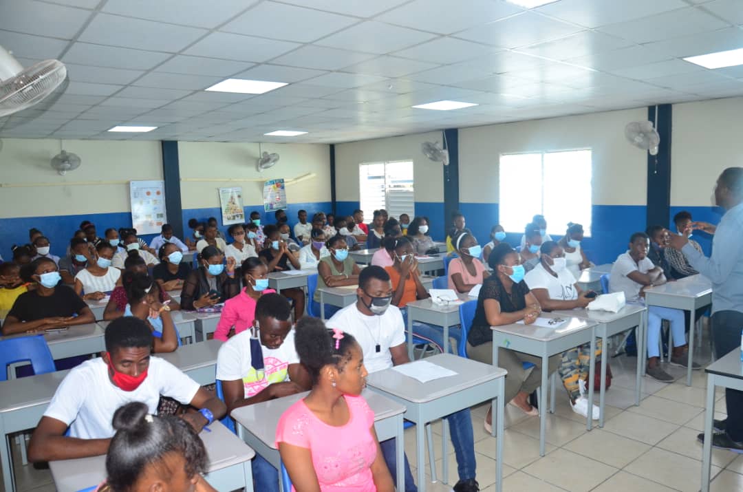 ATREPA Haïti, en collaboration avec le Collège Saint Francois d'Assise &amp; RANKONT EDU, a réalisé une journée d'Orientation Professionnelle ce samedi 17 avril 2021 au Collège Saint François d'Assise. Merçi aux intervenants et aux écoliers-es de leur participation. #Éducation #Haïti