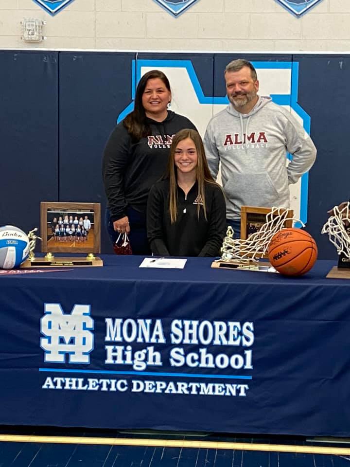 Lady Sailor Hoops tweet media