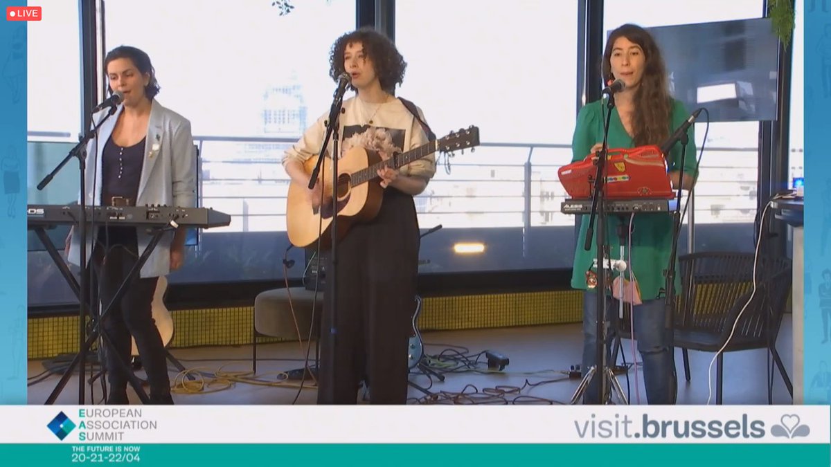 AssociationsBru's tweet photo. Alma Woods starting the musical interlude for the midday break at the European Association Summit 2021 #EAS2021 #EASBrussels https://t.co/wJJPBn5E4H