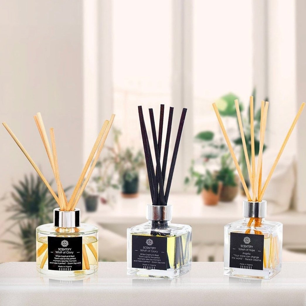 Scentifyng's tweet photo. Triple delight! How many reed diffusers do you have in your living space? Do you prefer to have a big 500ml diffuser in your space or 2 or 3 smaller bottles? Let's discuss ๐ #scentify #reeddiffuser #conversationthursday #homescents #homefragrances #officescents https://t.co/mfWUm0FJ09