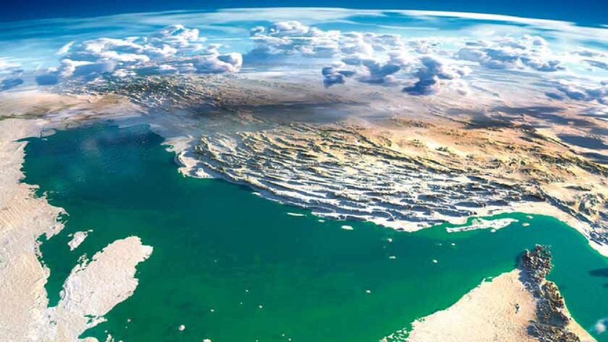 Температура воды в персидском. Иран персидский залив. Персидский залив индийского океана. Персидский залив залив. Иран природа персидский залив.