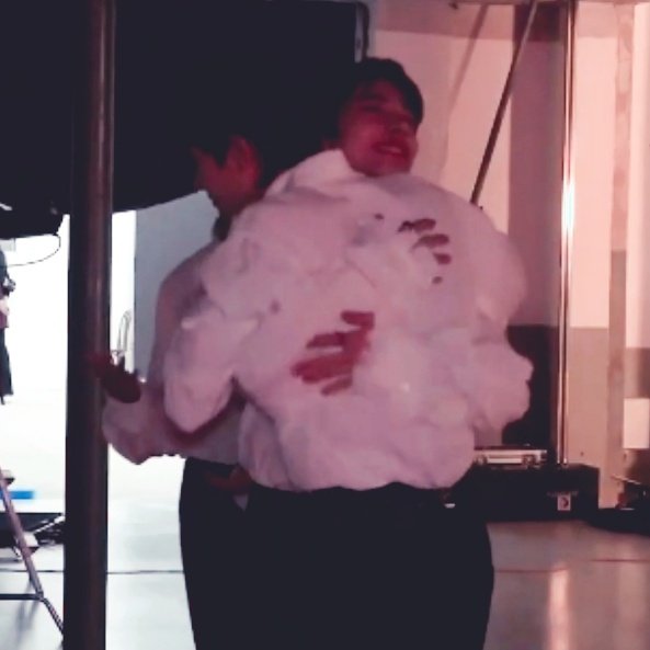 okay so heeseung. heeseung's hugs are like coffee in a rainy day, warm and just.. perfect??? if you're shorter, he'll probably bend down and rest his chin on your shoulder