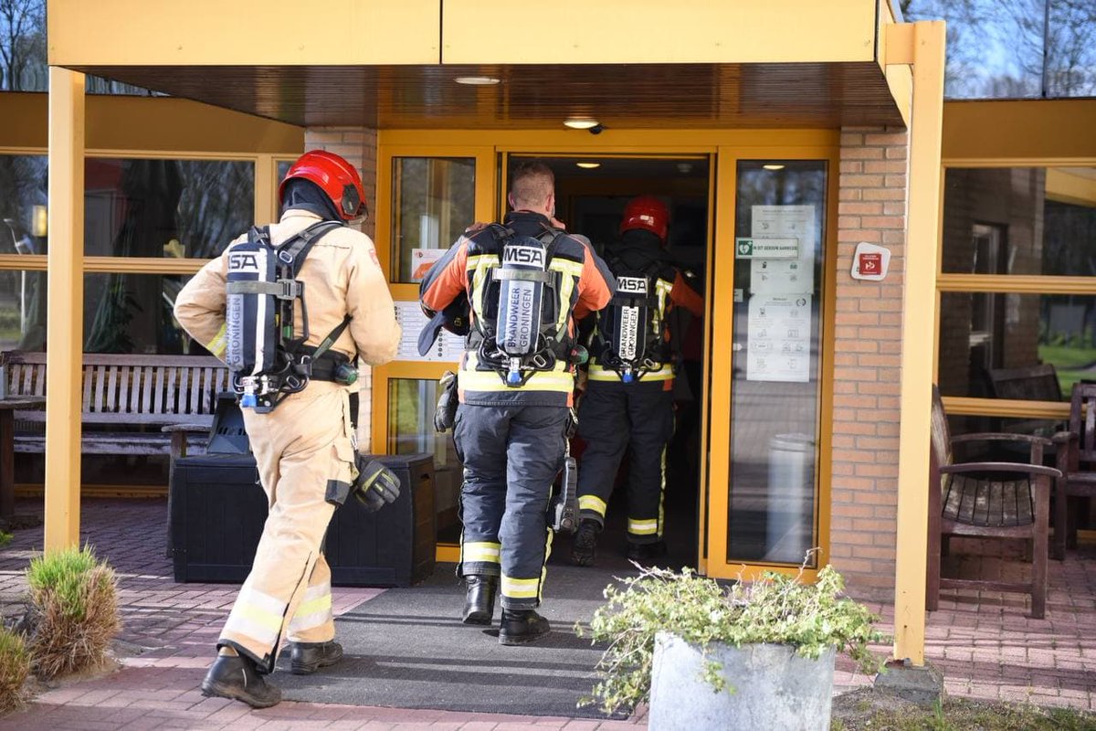 Brandweer voert nacontrole uit bij wooncentrum in Scheemda - #Groningen -..