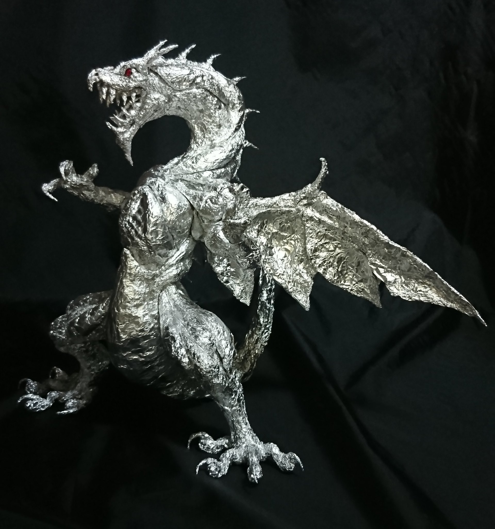 アルミ箔アート　猫 アルミ箔アート 猫 アルミホイルを操り自在に造形 箔屋スフィカ