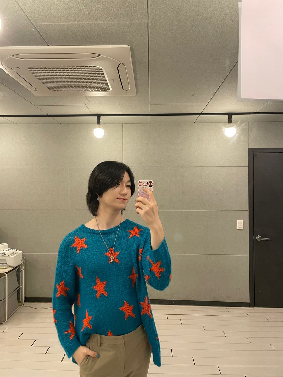 official_F_able's tweet photo. [#호준] 페어리즈랑 하루 마무리 할때가 제일 행복한거 같아용 사랑하구 잘자용!!🐬💜 https://t.co/0w5Nq41kax