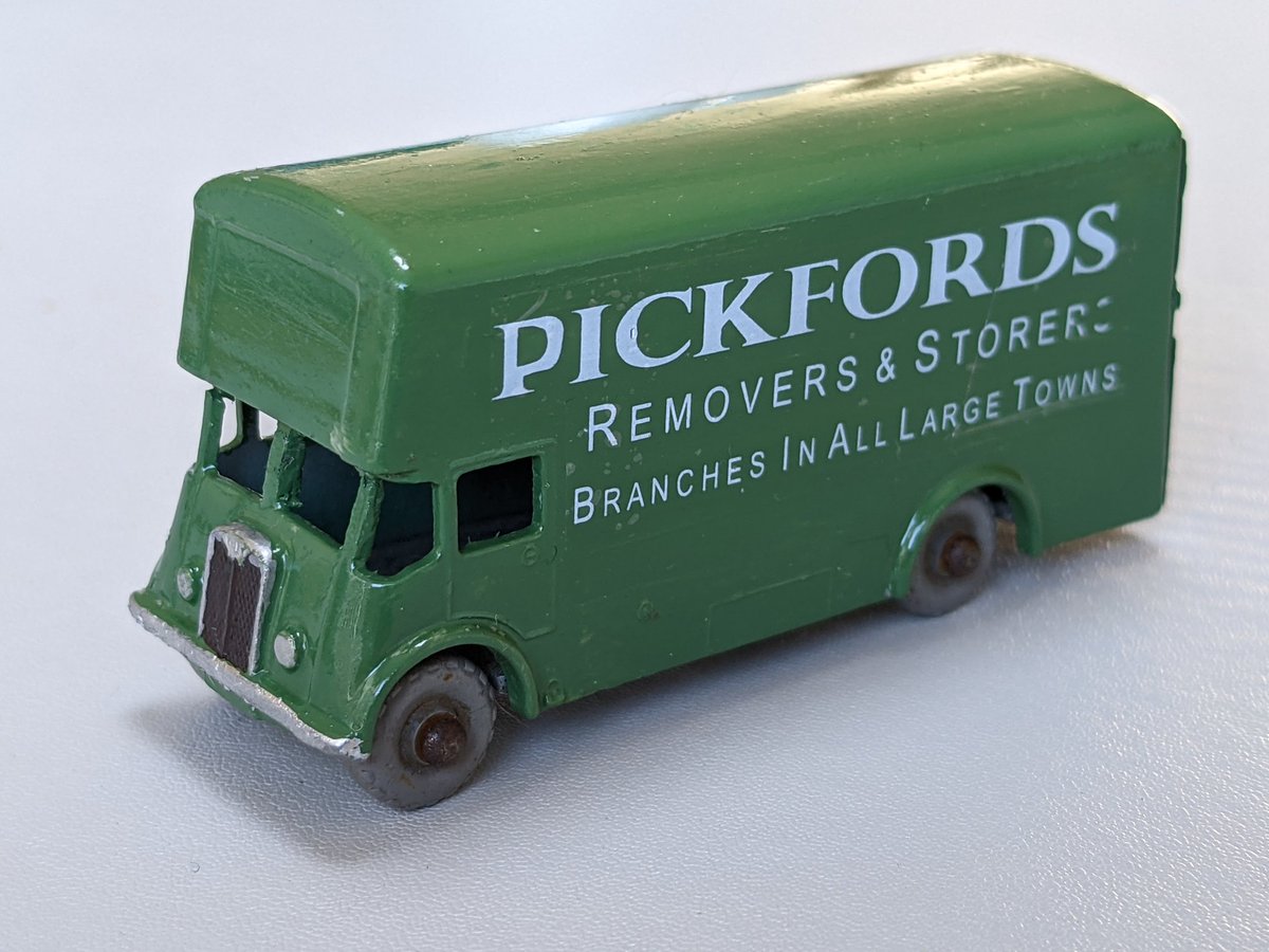 PaulzSmith1's tweet photo. This did appear as a #bashedupthursday recently. Now repaired &amp; repainted @marcus_t_ward @Collectomaniac3 @DiecastAddicts @SharpbluePix @LittleJohn_MD @DieCarsT @Aitchworld @Cooldudehicks @thespafixer @WeLoveDiecast @RunsOnRails @GarageDiecast @diecastchile @IanHardie9018 https://t.co/PVKwk31U97