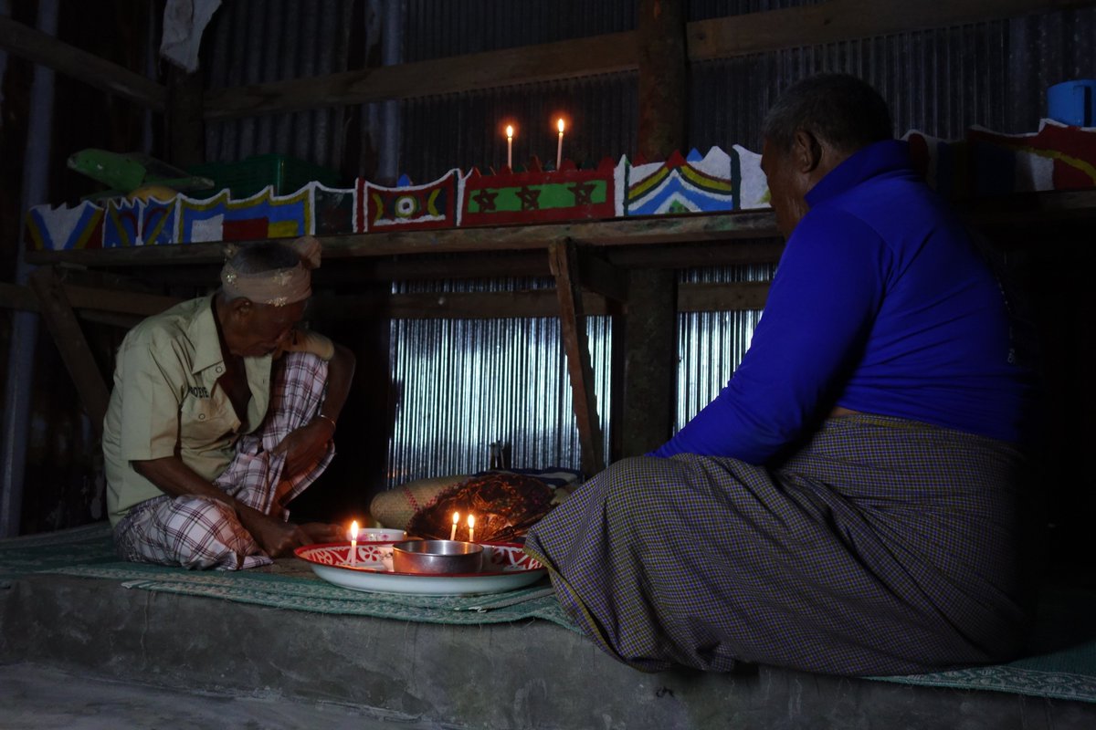 On my last visit to Langann for their annual Moken festival, I watched them pray to their ancestors & asked "why they've been forsaken with all these struggles?" It was very poignant witnessing this, recognizing that these men were one of the last few still upholding the culture.