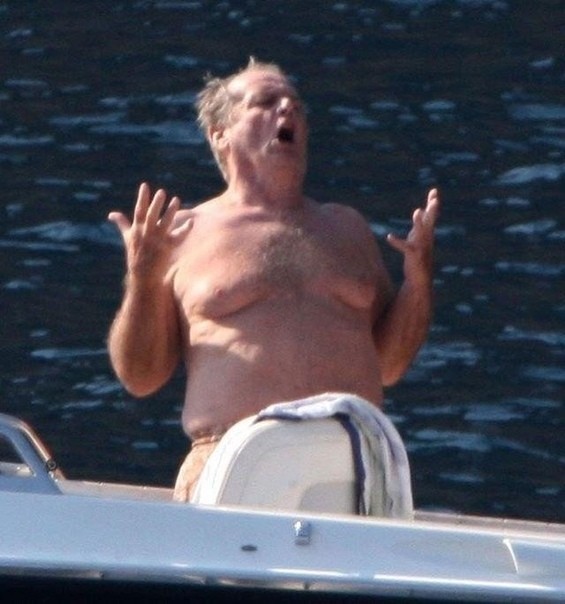 consequence's tweet photo. Jack Nicholson turns 84. Happy birthday, King. https://t.co/4NylK7W13D