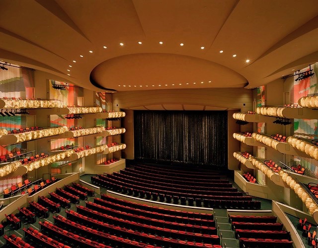 Media theater. Медиа Холл. Концертный зал США. Safdie Architects - Kauffman Center for the performing Arts. Мьюзик Медиа дом фойе.