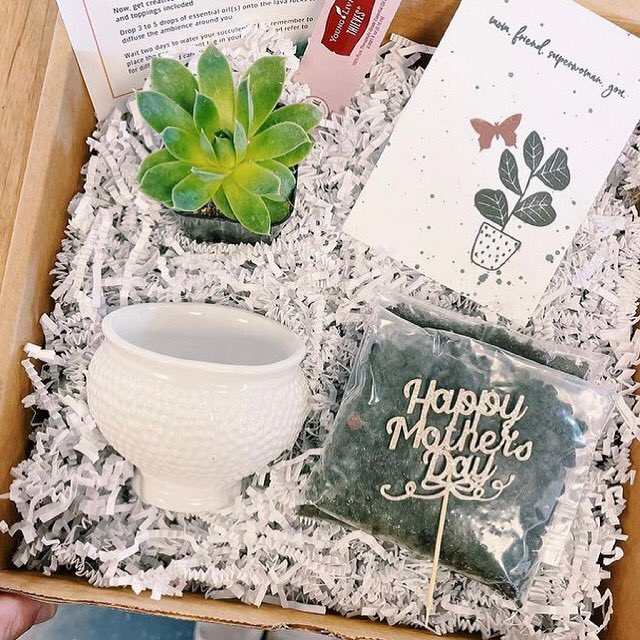 Shoutout to @succulentdiffuserbar for using our #ecofriendly Crinkle for their boxes! We hope we #putalittlecrinkleinyourday with this box! #cushionwithcrinkle #ecofriendlyproducts #reducereuserecycle♻️ #crinklepaper