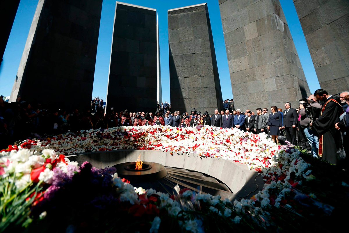 Геноцид что. Cicernakaberd Genocide Armenia. Символ геноцида армян Цицернакаберд.