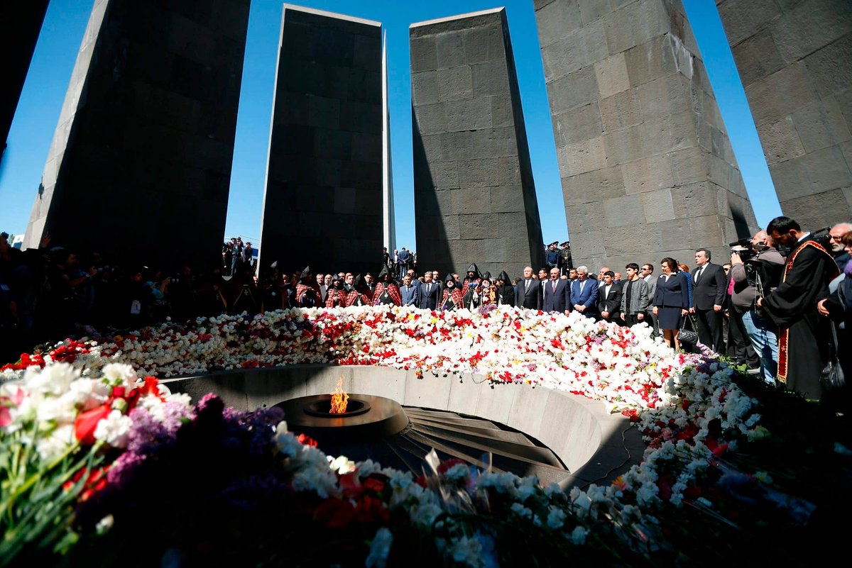 День памяти жертв геноцида армян. Cicernakaberd Genocide Armenia. Символ геноцида армян Цицернакаберд.