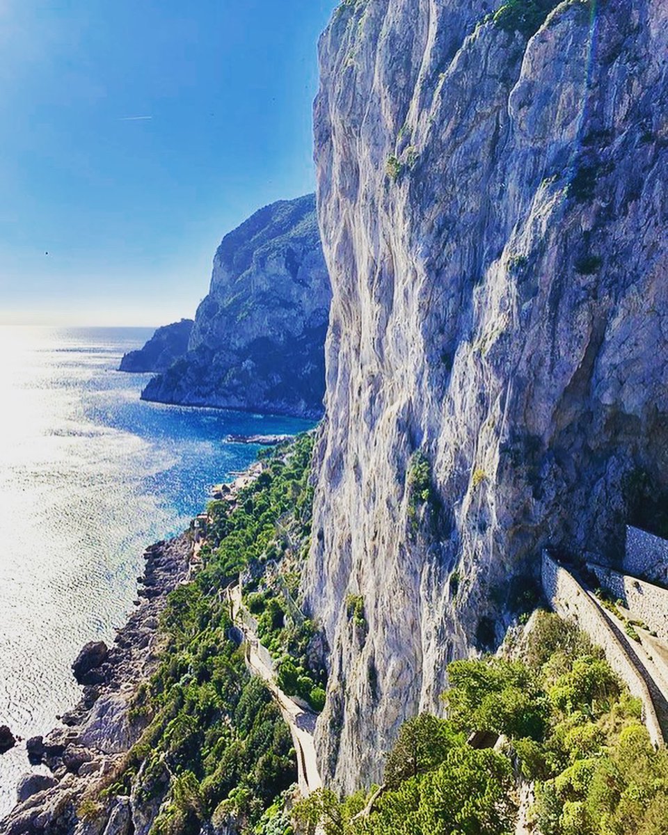 MizzouAbroad's tweet image. Happy Earth Day, Tigers! Let's take a moment to appreciate our beautiful globe on this day and every day. Images captured by @Mizzou students in Tanzania, Scotland and Italy!