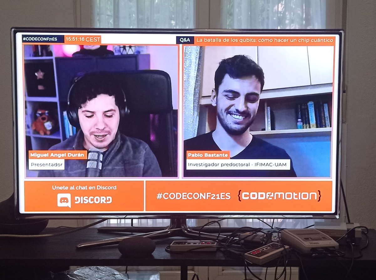 2y2son4's tweet image. Mejorando x1000 el visionado de la #CODECONF21ES @CodemoMadrid ☺️