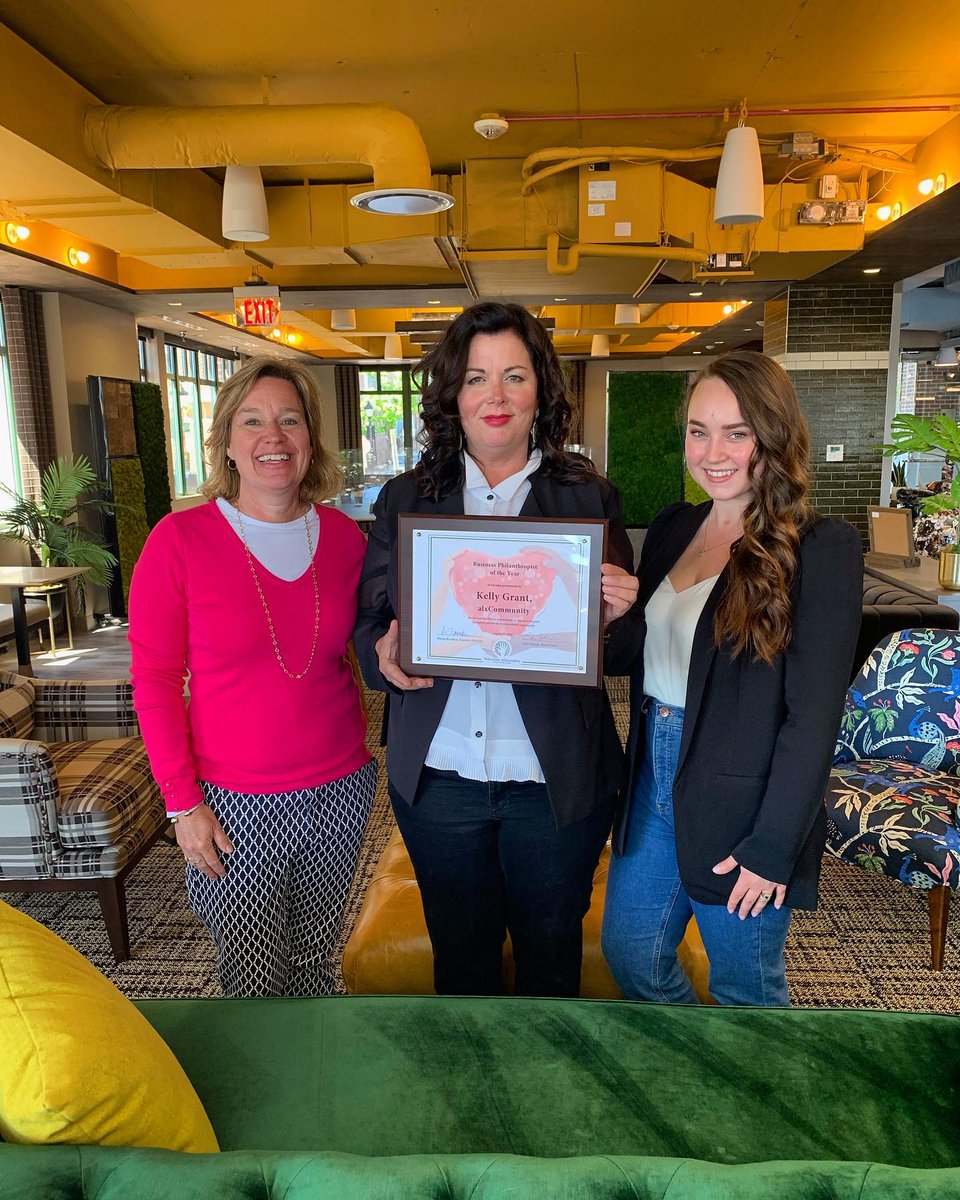 We are so honored to receive the Business Philanthropist of the Year award from Volunteer Alexandria ✨
Sending a special thank you to all of our members and community partners that have supported us in our social mission to make a positive impact on #thenewoldtown ♥️