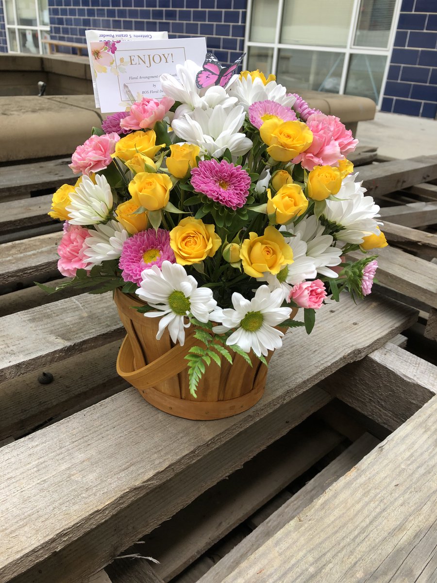 "April Showers Bring May Flowers" Floral Arrangement of the Month~APRIL 2021 <a href="/BosFloral/">BosFloralDesign</a> <a href="/boswell_cte/">Boswell CTE</a> <a href="/EMSISD_CTE/">EMSISD CTE</a> #springflowers 💐🌷🌸😊💛
