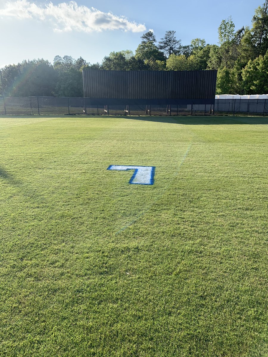 MoochBaseball's tweet photo. Senior Day. https://t.co/5eBBmauoXd