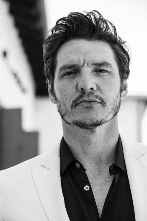 Pedro Pascal and Daniel Brühl as each other