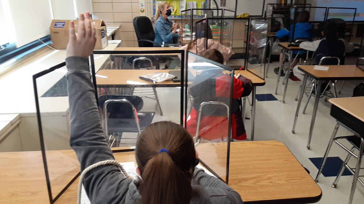 FTS_MathScience's tweet image. Mrs. Nightingale&apos;s students are practicing self assessment strategies as they work to create accurate box plots.  The ability to look critically at their own work and their peers&apos; work is a skill they will use throughout their lives. #MathStatMonth  @CTB_TSmith  @teachmathMsN