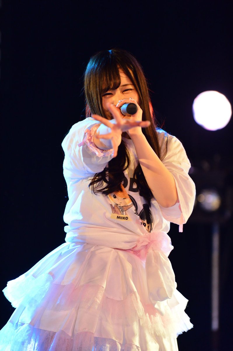 oasys10adex's tweet photo. 4/22 ANDDNA 1st ワンマンわず! その1
めっちゃ幸せそーやった!
フリフリの衣装もええ感じやった!
#ANDDNA
#ゆりか https://t.co/WanVS6psG1