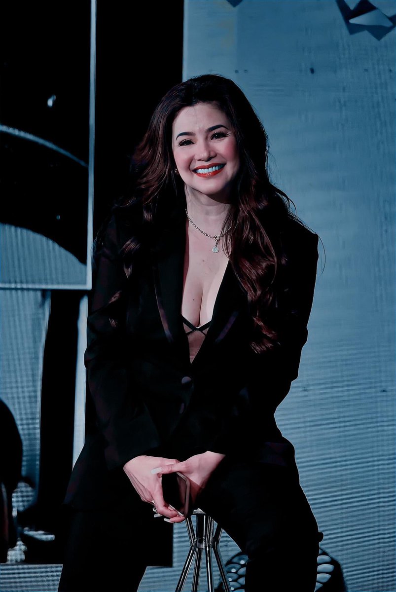 before the day ends, i just want to thank you,  @reginevalcasid. more than being an inspiration, you also became my source of strength and my reason for being here. your life has been a gift to me and your music keeps me sane.