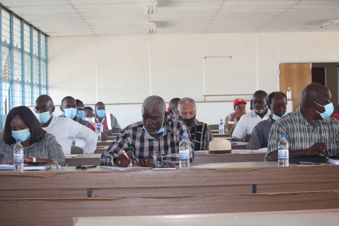 NamibiaRedCross's tweet photo. @NamibiaRedCross held a two day (20-21 April 2021) Lesson Learnt Drought Response Workshop this week that was facilitated by British Red Cross.
The objective of the Lesson Learnt Workshop was to identify the main challenges and problems encountered during the #CashTransferProgram https://t.co/tO4eksePS5