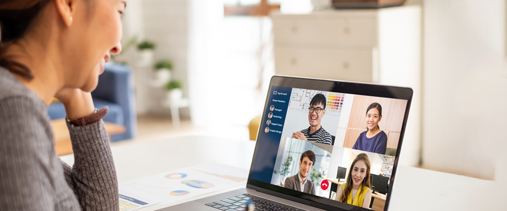 Orasi's tweet photo. Far Away, But Well-Trained 🖥️ ✅ 

Read these 6️⃣ #Training Tips for Your Remote Teams.

https://t.co/23pLd0BTYY #OnlineLearning #VirtualTrainingLabs https://t.co/M0IfpWAHk9