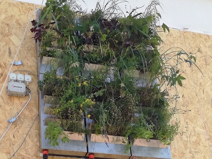 Horizon Europe🇪🇺 (@horizoneu) on Twitter photo #DYK #CDW puts considerable pressure on the planet? #H2020 <a href="/green_instruct/">Green Instruct</a> project developed a modular prefabricated building block incorporating green wall technologies to be used for new or renovated buildings, the 1⃣st of its kind.
🏘️europa.eu/!nY69ux
#WorldEarthDay #DYK #CDW puts considerable pressure on the planet? #H2020 <a href="/green_instruct/">Green Instruct</a> project developed a modular prefabricated building block incorporating green wall technologies to be used for new or renovated buildings, the 1⃣st of its kind.
🏘️europa.eu/!nY69ux
#WorldEarthDay