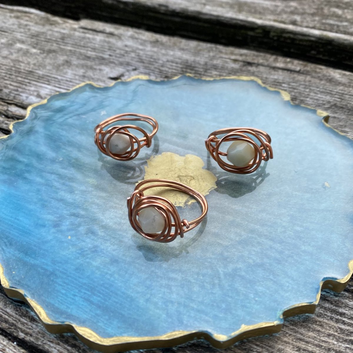sunris3e's tweet photo. Excited to share the latest addition to my #etsy shop: Wire wrapped handmade copper ring. Choose your style! #copper #ring https://t.co/zmHKJFgbO8 https://t.co/vKylF67KHi