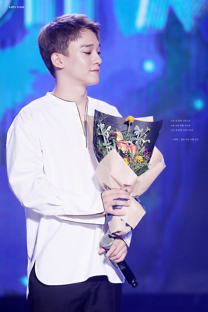 Tap the flowers if you want to see Jongdae being the cutest Flower Prince ♡                                                                               #첸  #CHEN